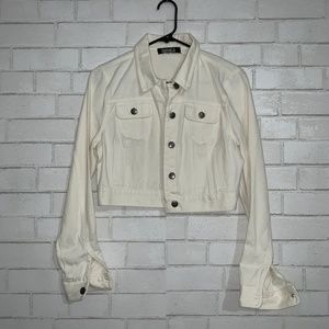Forever 21 Jackets & Coats - Forever 21 White Denim Jacket Size Small Forever 21 Jackets & Coats - Forever 21 White Denim Jacket Size Small